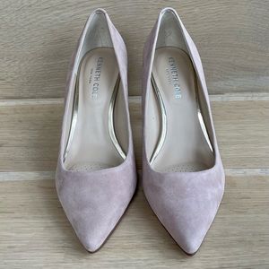 Kenneth Cole Dusty Rose Riley 85 mid heel Suede Pump